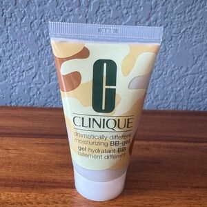 Clinique Dramatically Different Moisturizing BB-Gel 1.7 fl oz
